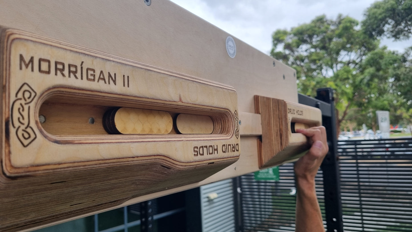 Morrígan II Hangboard